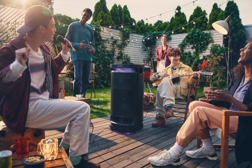 Sony ra mắt dòng loa đa năng công suất lớn SRS-XV900-5