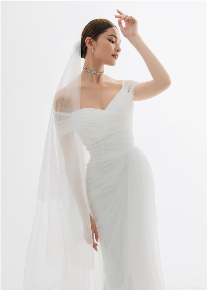 Chồng Thạc sĩ đẹp như tài tử trong ảnh cưới với Thùy Dung-8