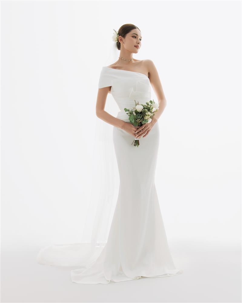 Chồng Thạc sĩ đẹp như tài tử trong ảnh cưới với Thùy Dung-10