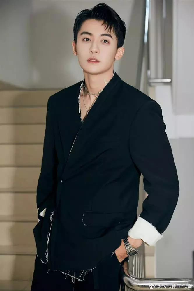 2 kẻ phản diện nhìn là muốn đánh vì quá đáng ghét-6