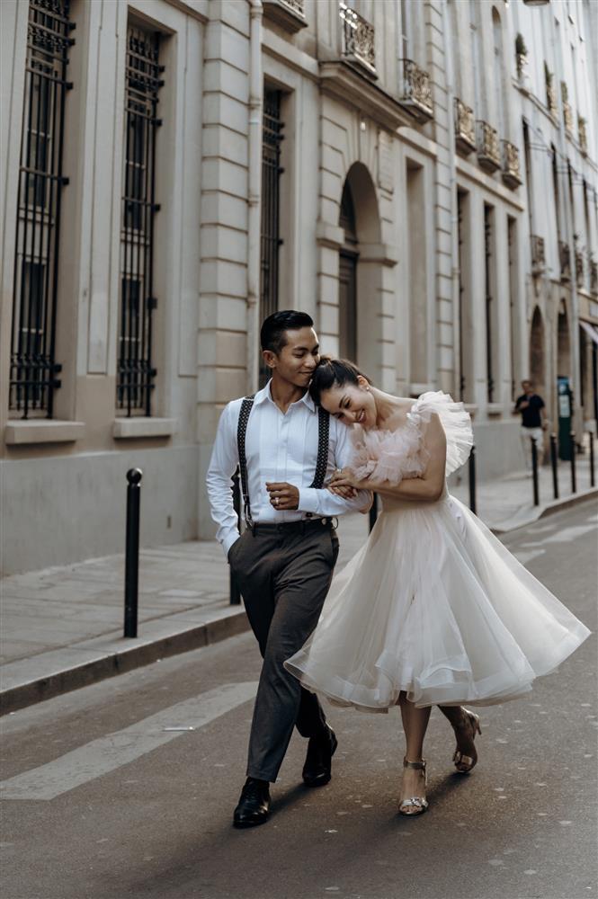 Ảnh cưới Khánh Thi ở Pháp, độc đáo màn khiêu vũ giữa phố-14