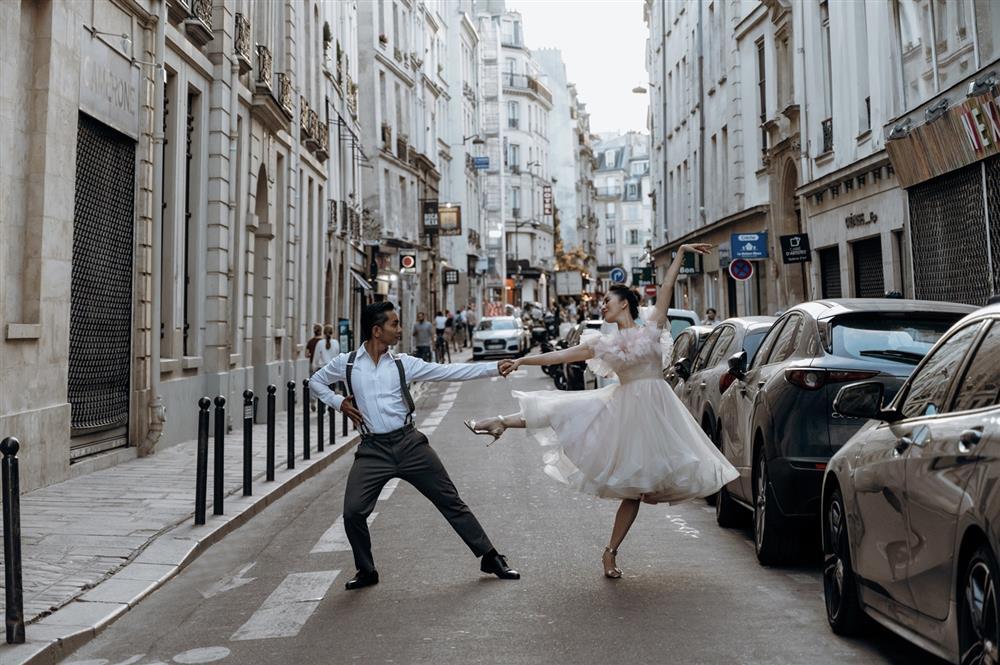 Ảnh cưới Khánh Thi ở Pháp, độc đáo màn khiêu vũ giữa phố-15