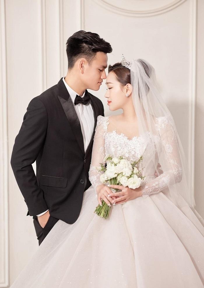 Hôn nhân viên mãn Hồ Tấn Tài bên cô vợ vừa giàu lại nóng bỏng-3