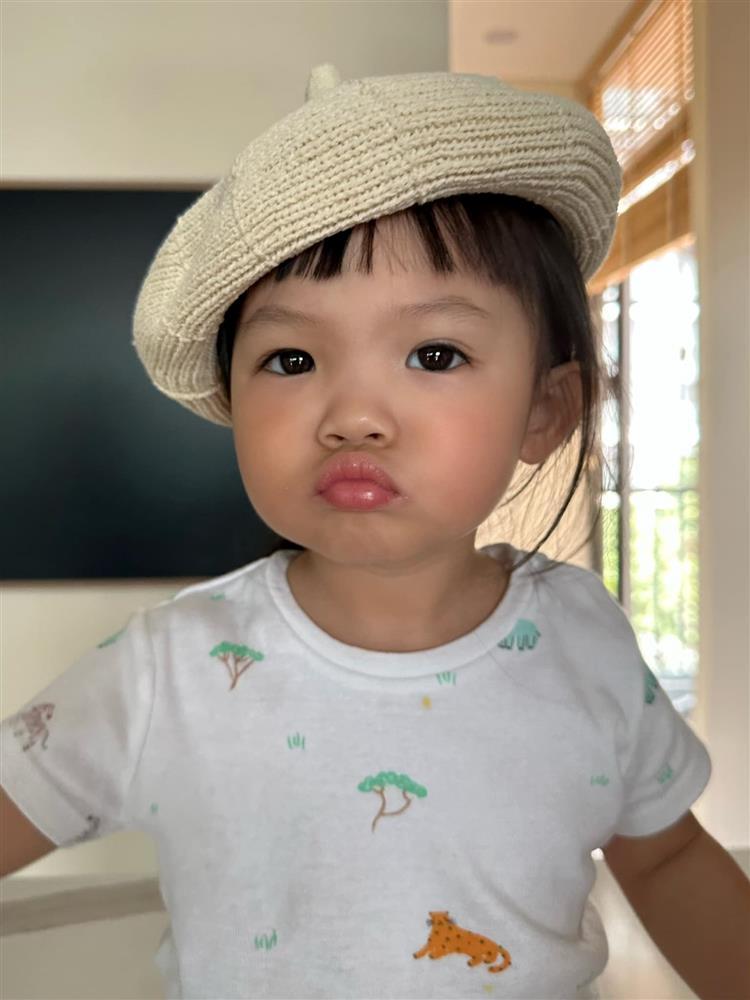 3 bố con Cường Đô La đua xe, Suchin biểu cảm chuẩn chị đại-8