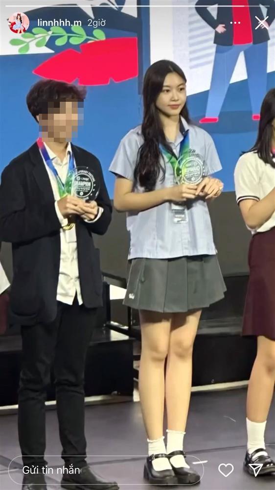 Con gái MC Quyền Linh bị quay lén khi ở trường, nhan sắc bất ngờ-2