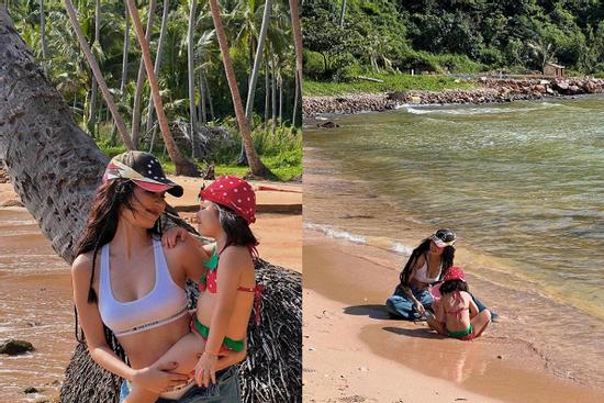 Ngọc Trinh diện đồ táo bạo khi chụp hình cùng cháu gái