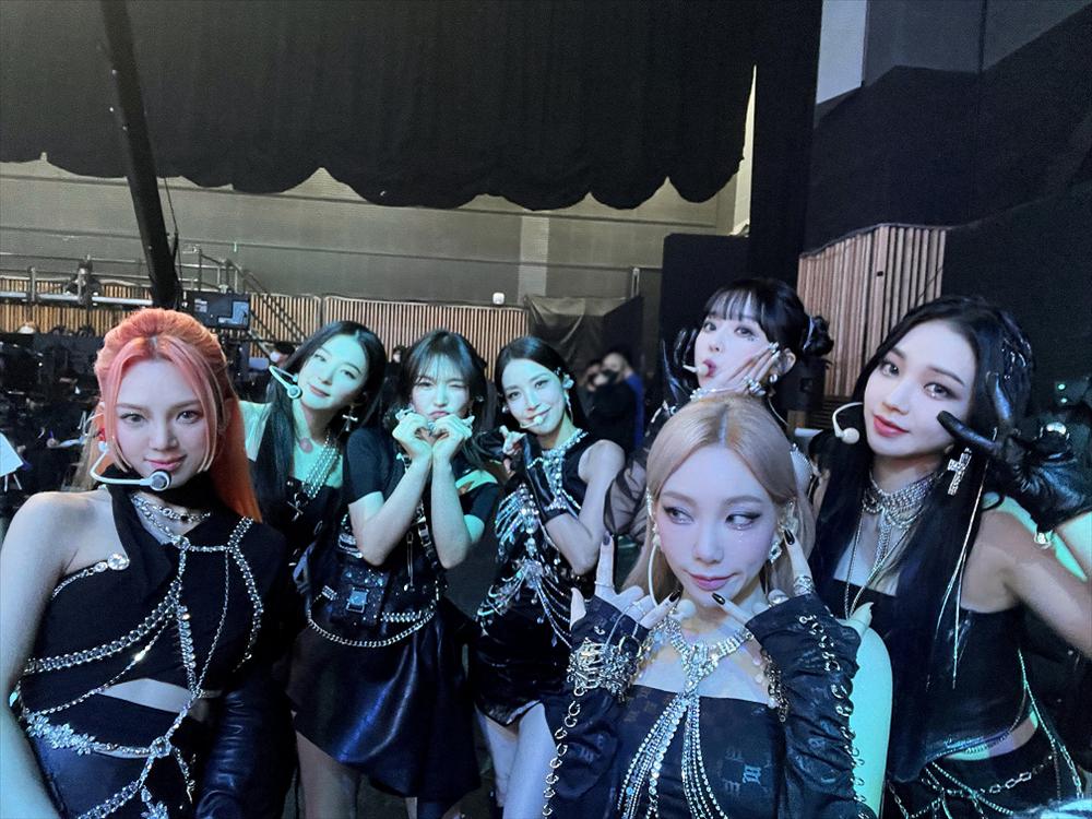 Lý do BoA để đàn em Taeyeon làm leader GOT The Beat-2