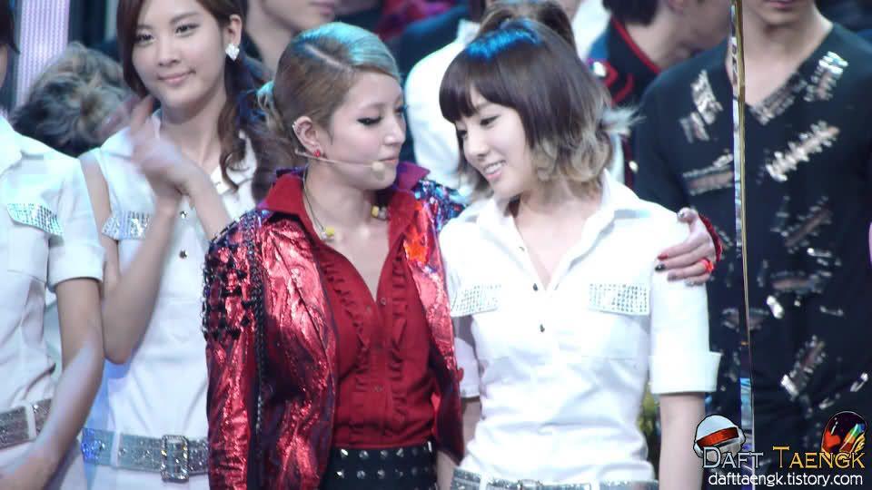 Lý do BoA để đàn em Taeyeon làm leader GOT The Beat-3