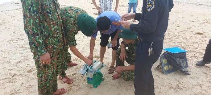 Liên tiếp phát hiện gói nilon lạ ở Quảng Trị-1