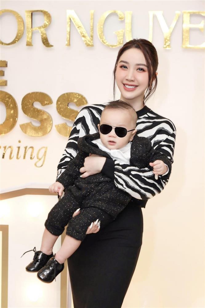 Con trai Bảo Thy y chang bố đại gia, chỉ một điểm giống mẹ-1