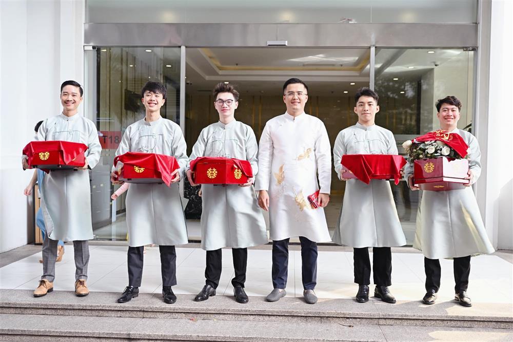 Ngọc Hân ăn hỏi, không gian độc lạ với 500 bông sen trắng-7