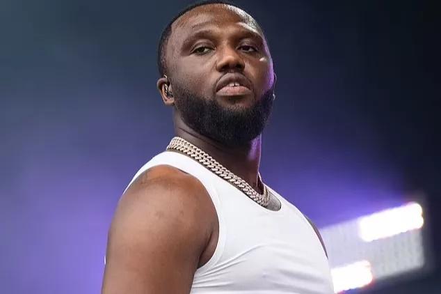 Hai nghệ sĩ ẩu đả đẫm máu-1