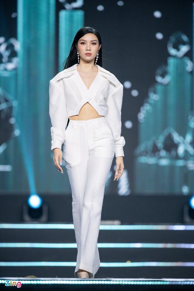 Vòng thi thời trang khó hiểu tại chung khảo Hoa hậu Việt Nam 2022-5