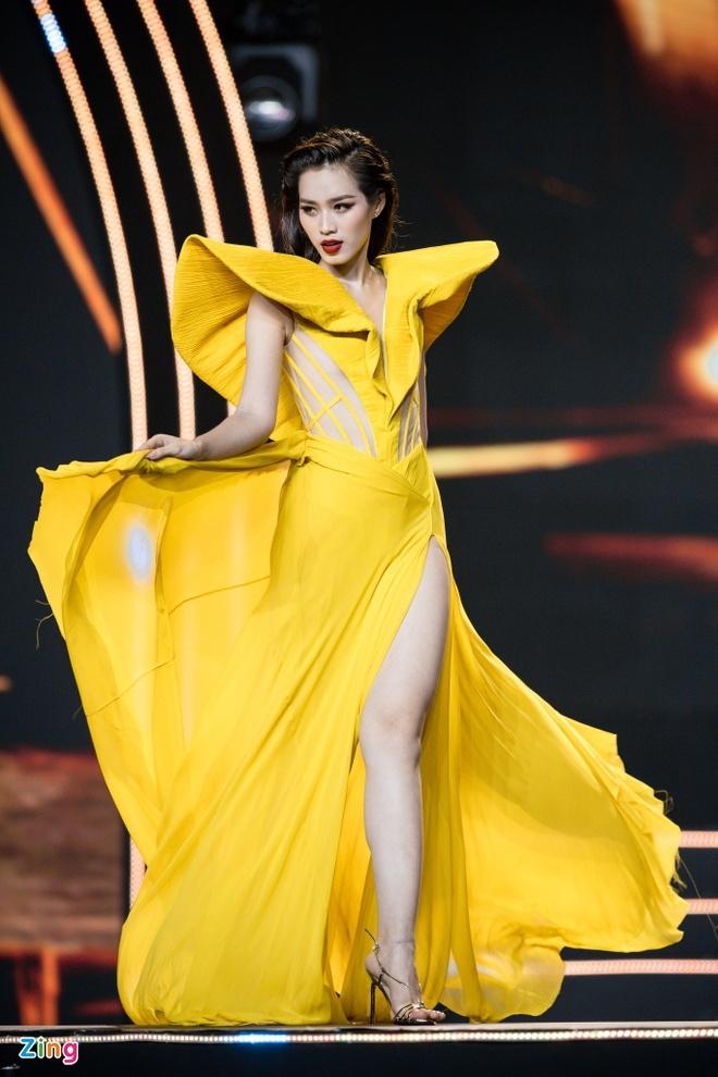 Vòng thi thời trang khó hiểu tại chung khảo Hoa hậu Việt Nam 2022-19
