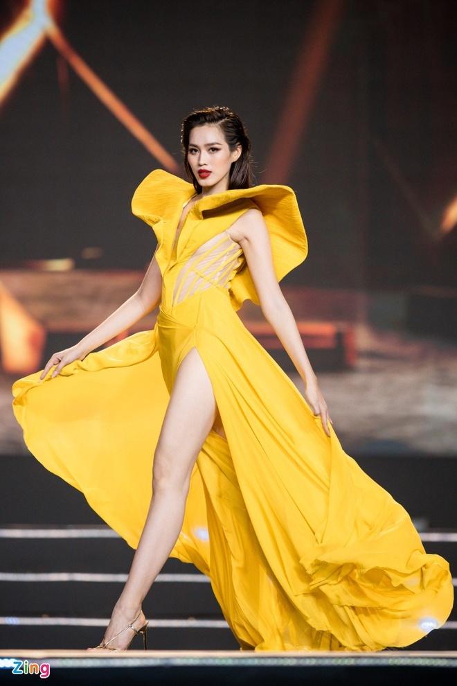 Vòng thi thời trang khó hiểu tại chung khảo Hoa hậu Việt Nam 2022-20