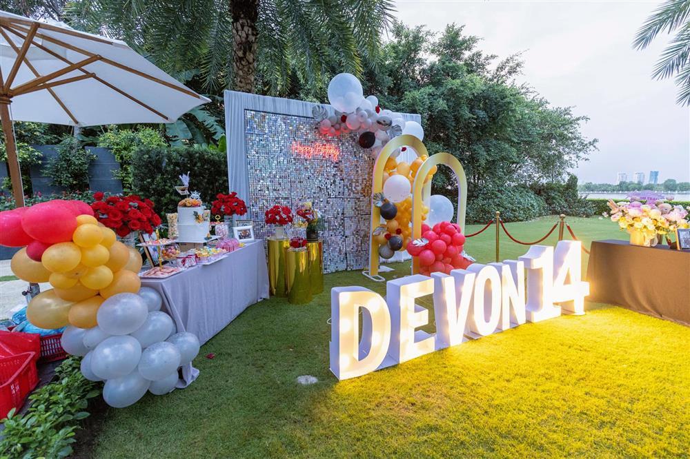 Trần Bảo Sơn - Trương Ngọc Ánh hội ngộ mừng sinh nhật con-2