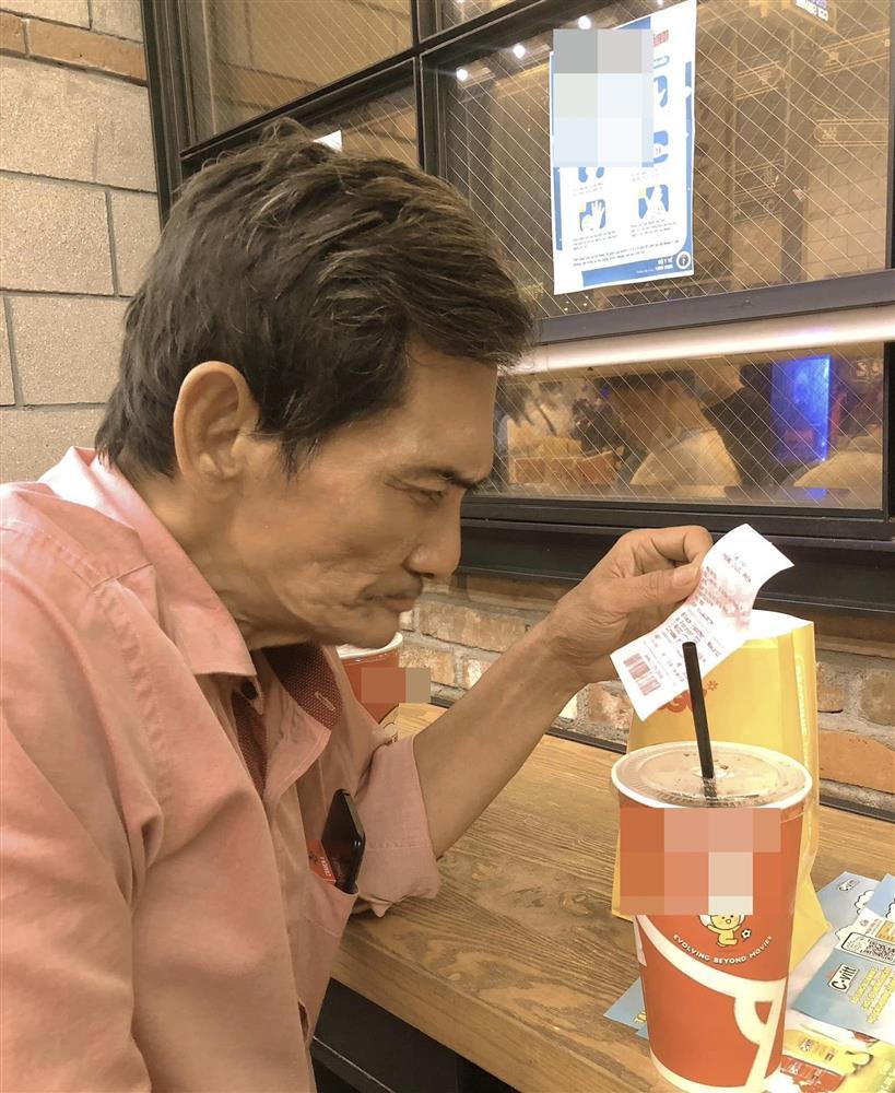 Thương Tín xuất hiện sau bức ảnh ngồi thất thần trên đường-4