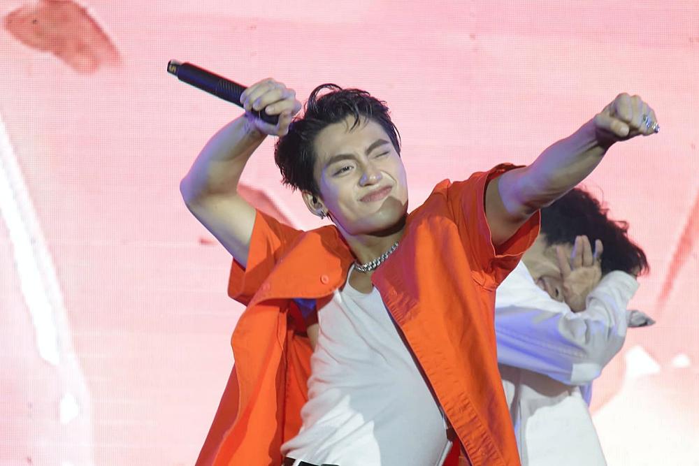 Karik bị so sánh với MONO về hiệu ứng khán giả khi xuất hiện-5