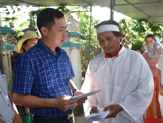 Xót xa đám tang 3 mẹ con tử vong do bị xe tải tông ở Phú Yên-2