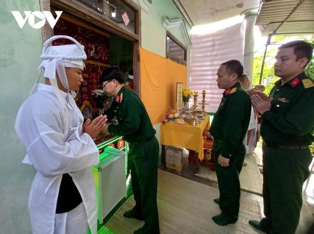 Xót xa đám tang 3 mẹ con tử vong do bị xe tải tông ở Phú Yên-3