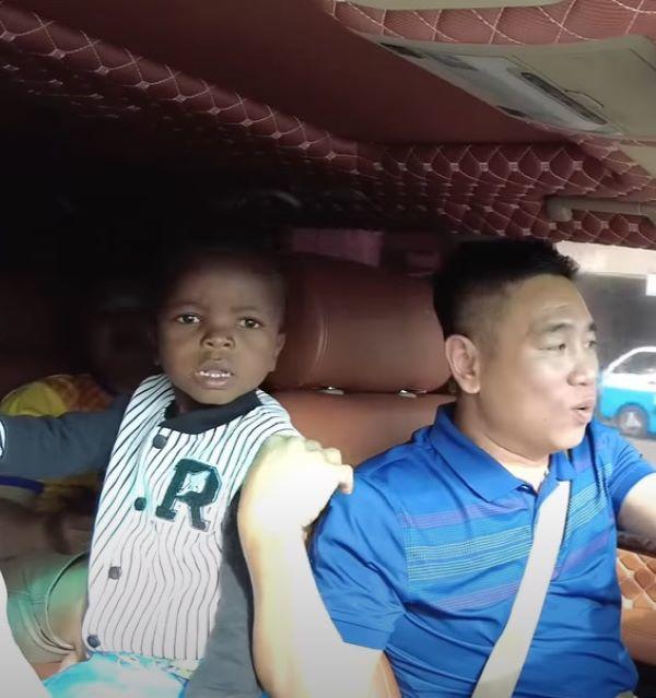 Team Quang Linh tiết lộ buồn chuyện đưa Lôi Con về Việt Nam-1