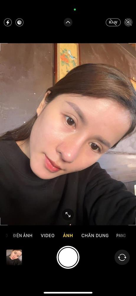 Bà Nhân Vlog lộ mặt mộc, nhan sắc thật có gây sốc?-1