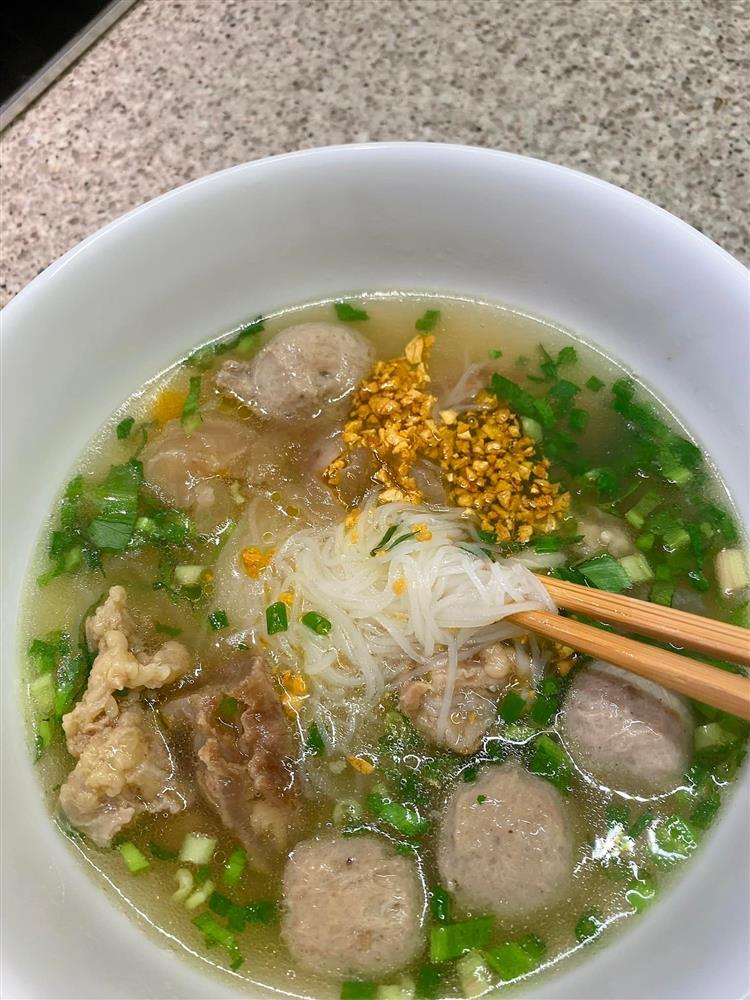 Những mâm cơm xuất sắc của mẹ bỉm Tăng Thanh Hà-13