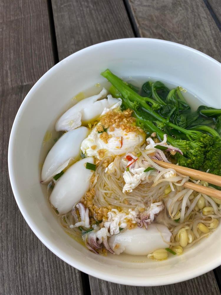 Những mâm cơm xuất sắc của mẹ bỉm Tăng Thanh Hà-11