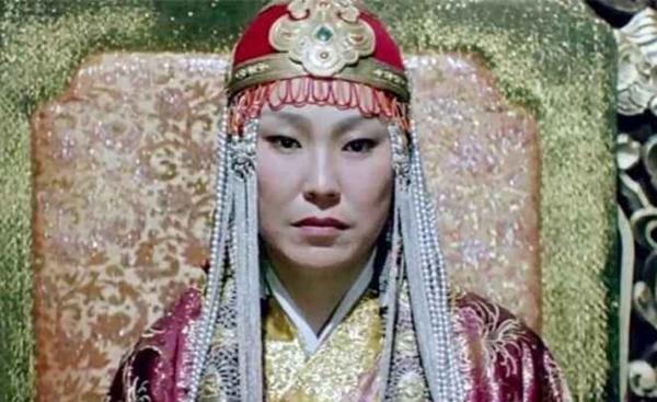 Nữ Thành Cát Tư Hãn tái giá với cậu bé 7 tuổi, sinh 8 người con là ai?-5