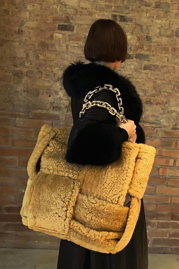 Những mẫu túi xách chiếm sóng mùa lạnh-5