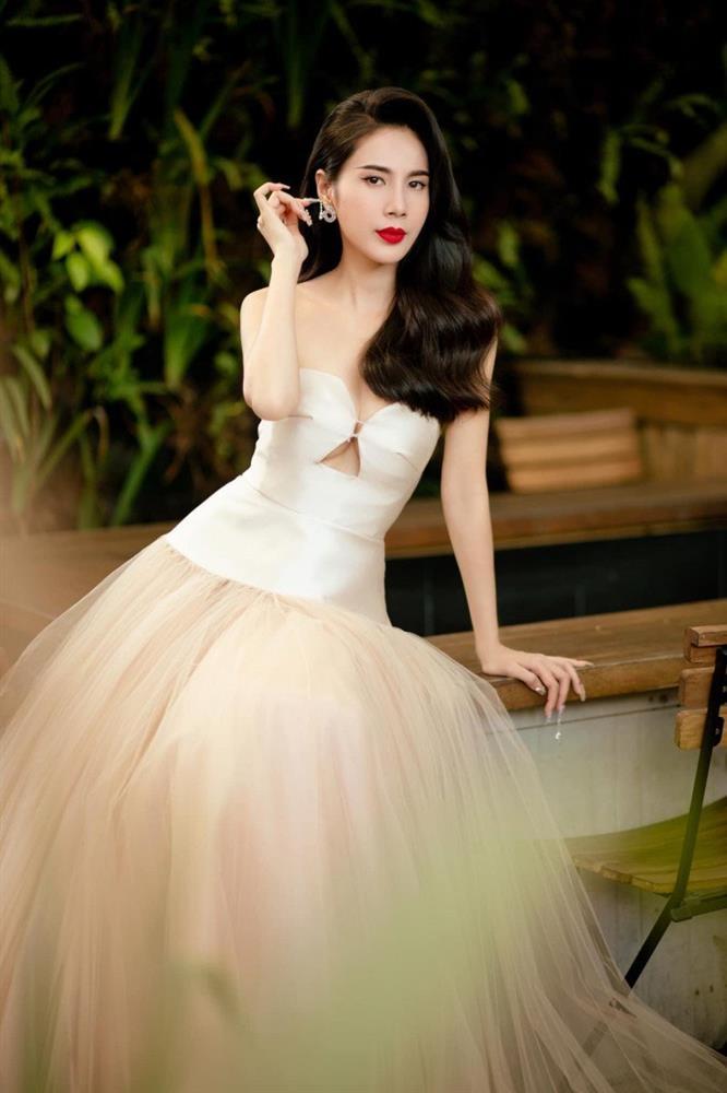 Thủy Tiên đụng hàng dàn hoa hậu Gen Z kém chục tuổi không hề lép vế-3