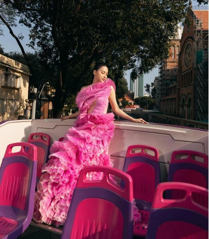 Thủy Tiên đụng hàng dàn hoa hậu Gen Z kém chục tuổi không hề lép vế-14