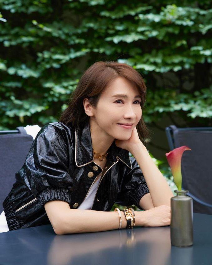 Bí quyết chăm sóc da của Lê Tư khi giao mùa-2