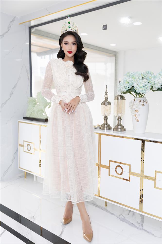 Hoa hậu Thiên Ân quên photoshop vết sẹo lồi thâm đen-4