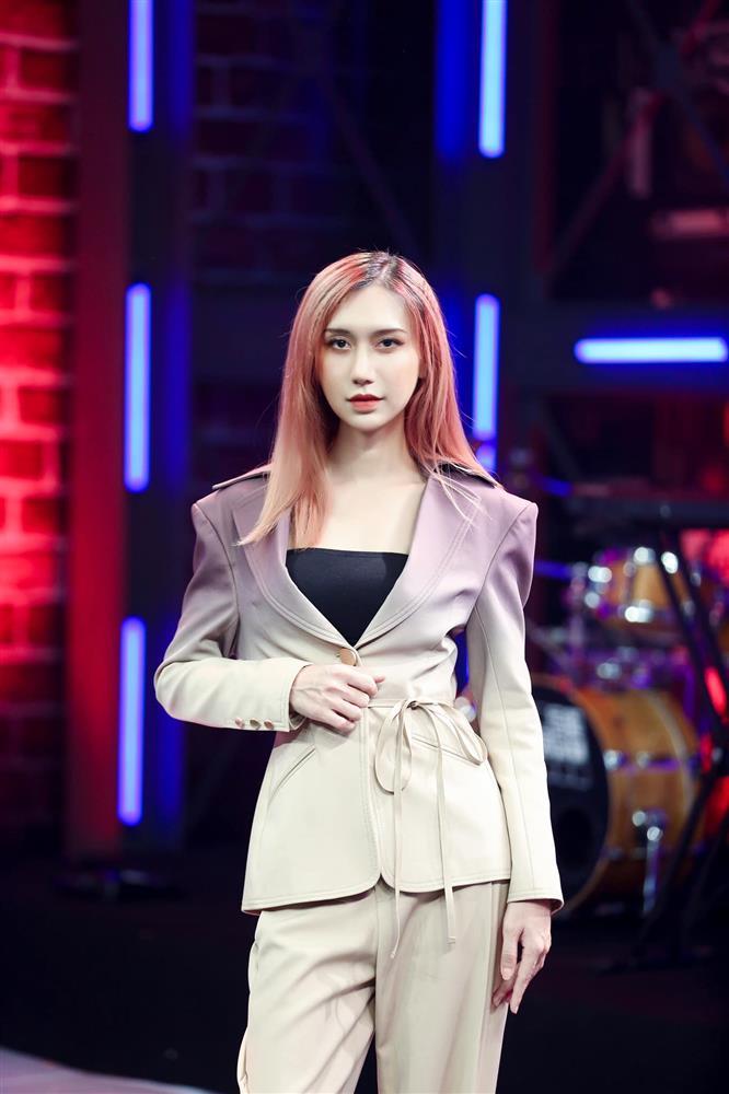 Nhan sắc Lynk Lee qua cam thường sau 8 lần phẫu thuật-5