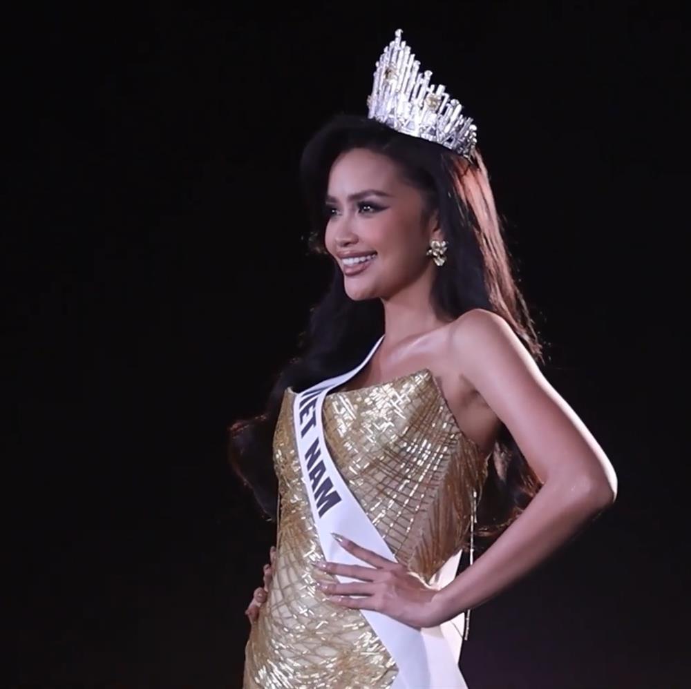 Ngọc Châu được dặn mang muối, chỉ 3 đôi giày tới Miss Universe-4