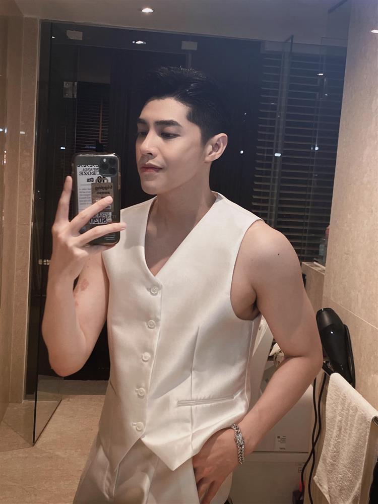 Ngoại hình Hồ Ngọc Hà - Noo Phước Thịnh thay đổi sau 8 năm-18