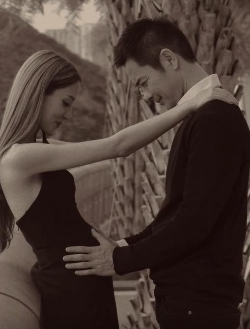 Trịnh Gia Dĩnh báo tin vợ hoa hậu mang thai con thứ 3-1