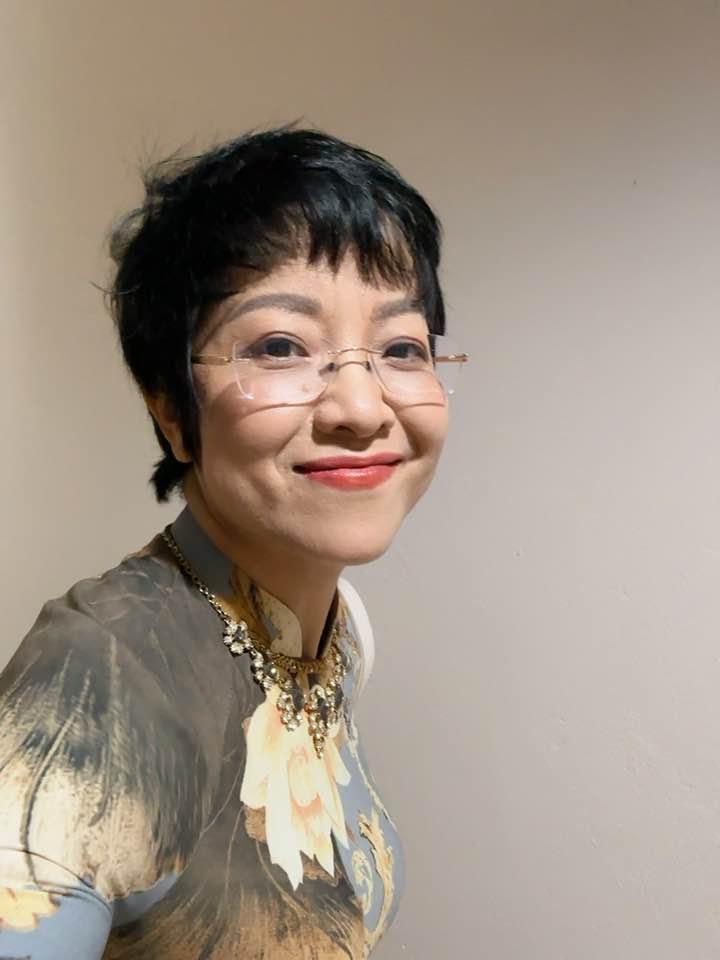 MC Thảo Vân hoang mang khi quên cả tên con trai-1