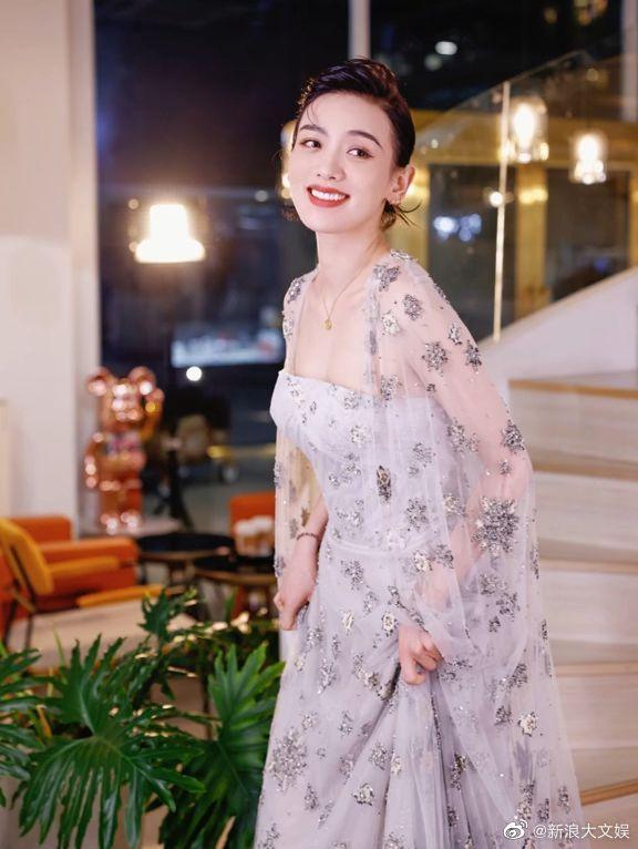 Lưu Khải Uy và tình mới Lý Hiểu Phong show đồ đôi-3