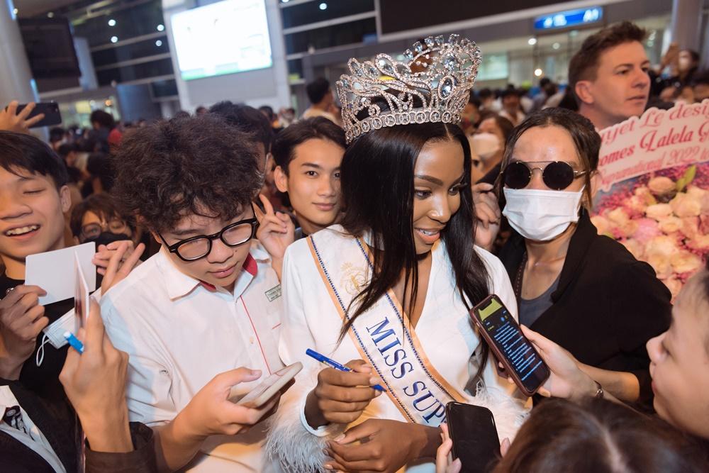 Miss Supranational 2022 đến Việt Nam, khoe sắc bên NTK Tuyết Lê-2