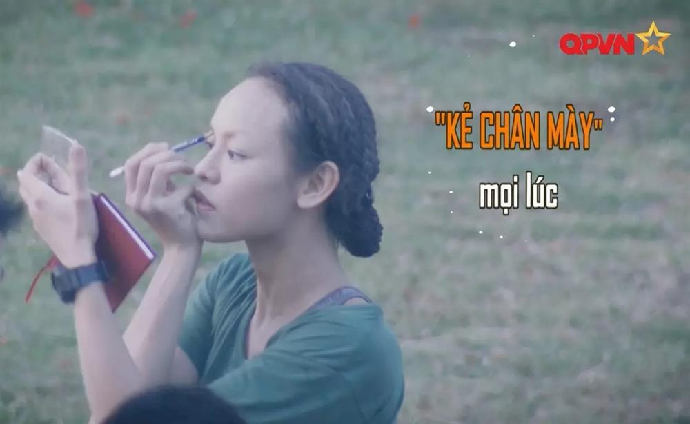 Mai Ngô kẻ chân mày khắp nơi, từ quân ngũ tới sân bay-9