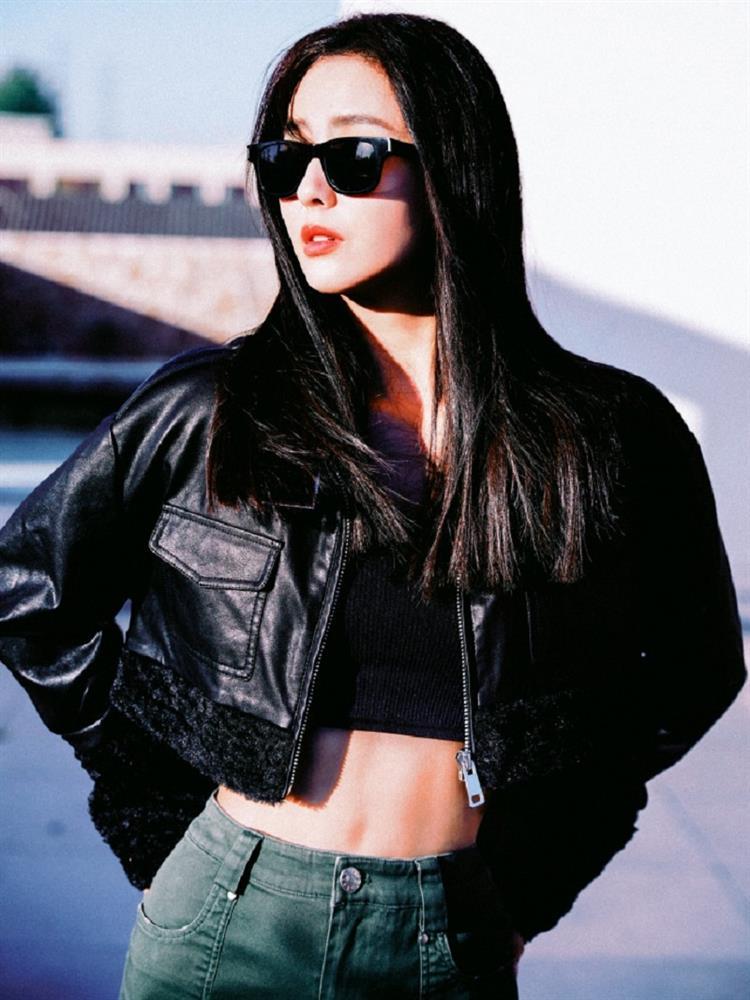 Đồng Lệ Á hack tuổi với phong cách mùa đông chất lừ-6