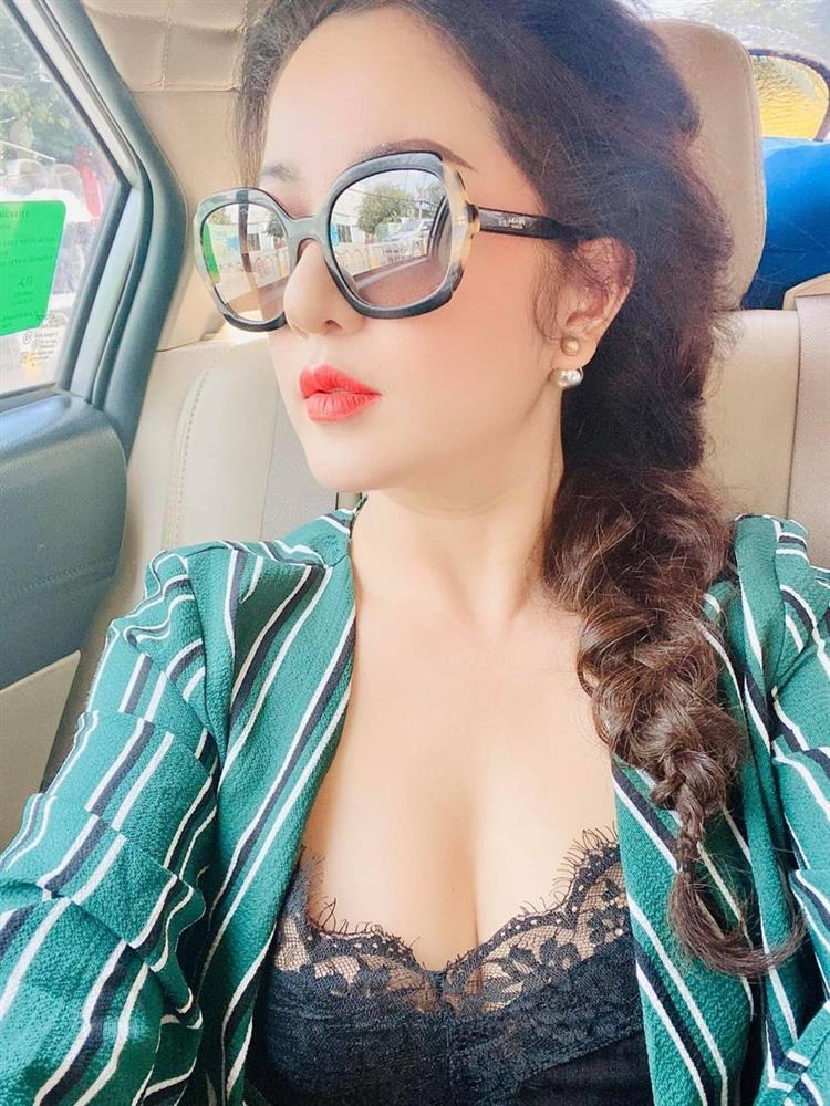 Tin showbiz Việt ngày 29/11: Chồng Đỗ Mỹ Linh khoe một năm mãn nguyện-16