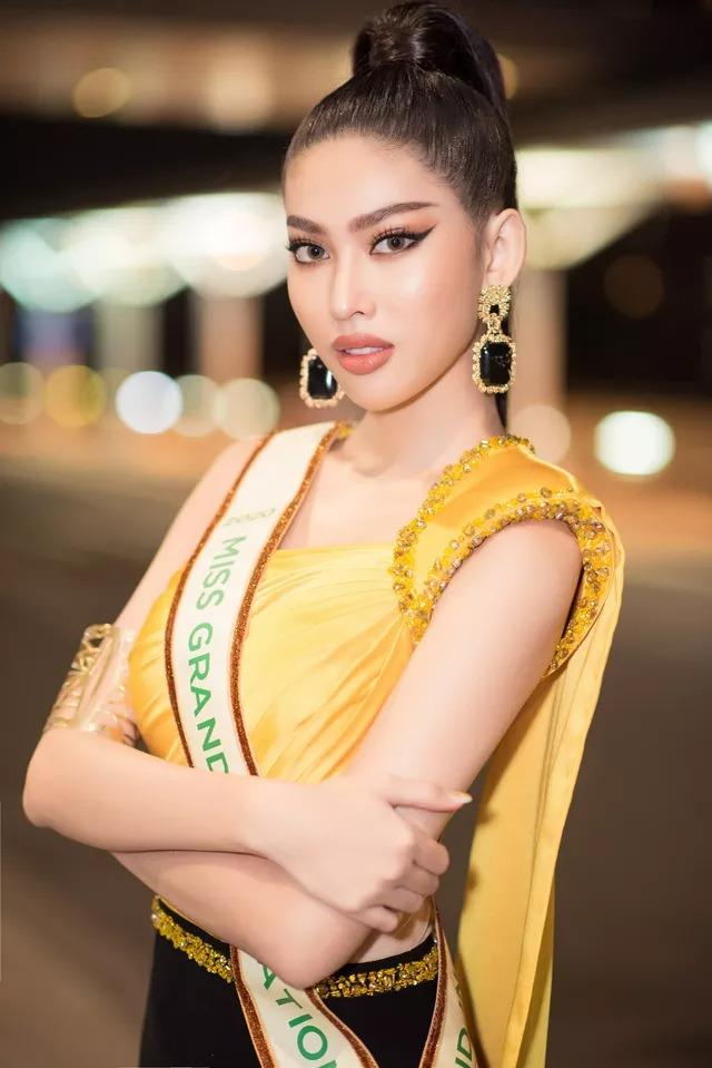 Top 3 Hoa hậu Việt Nam lên đường thi quốc tế: Ai mặc đẹp nhất?-14