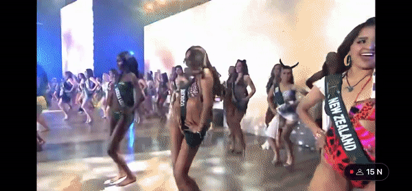 Thí sinh Miss Earth 2022 nhảy popping, làm xiếc khi đồng diễn bikini-8
