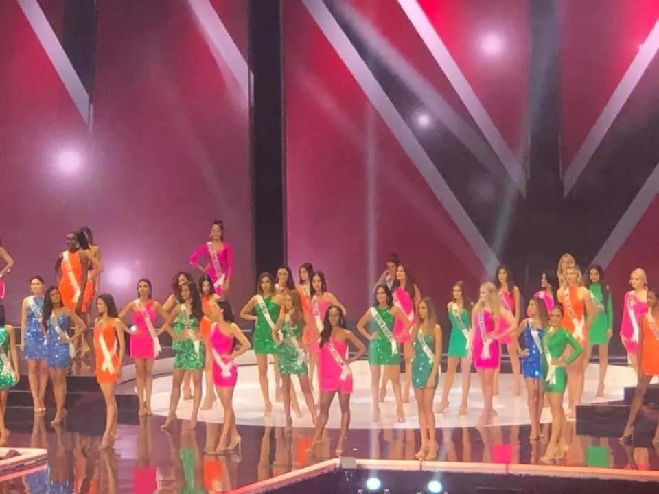 Thí sinh Miss Earth 2022 nhảy popping, làm xiếc khi đồng diễn bikini-1