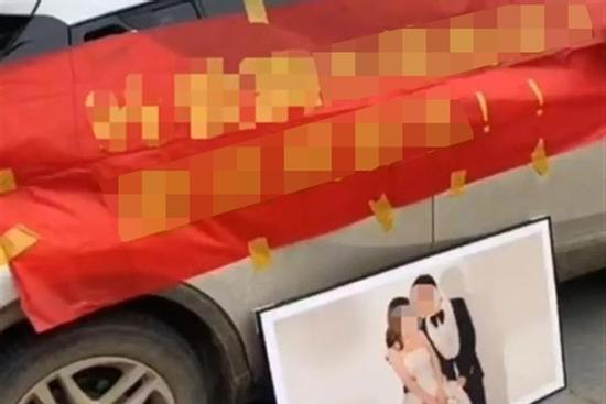 Chi 1,7 tỷ cưới vợ, sau 33 ngày chồng đứng trước cửa nhà vợ cũ đòi tiền