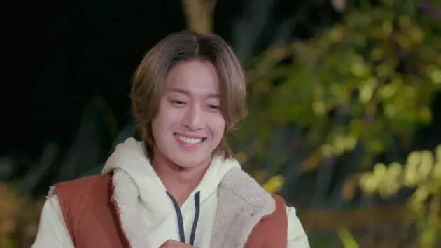 Kim Hyun Joong bị tố không trả tiền nuôi con với bạn gái cũ trong 8 năm-2