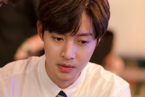 Kim Hyun Joong tổ chức fan meeting đầu tiên sau 12 năm gặp scandal-5